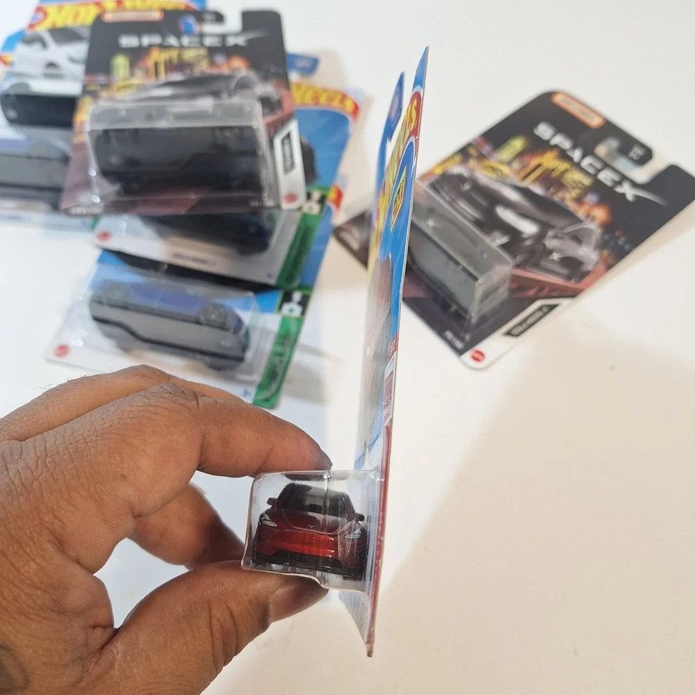Hot Wheels Tesla 7 Cars Target Red Edition/ Model‎ X/ Black/ White/ Blue